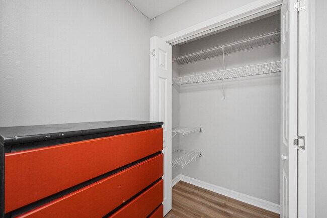 Bedroom2 - 3591 Kernan Blvd S