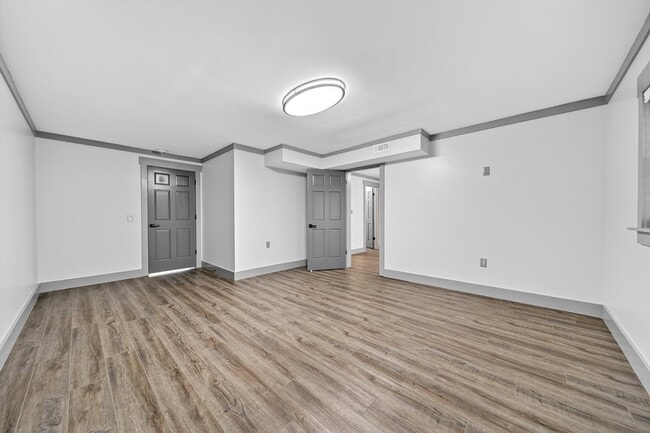 Building Photo - 3390 Tyree Springs Rd