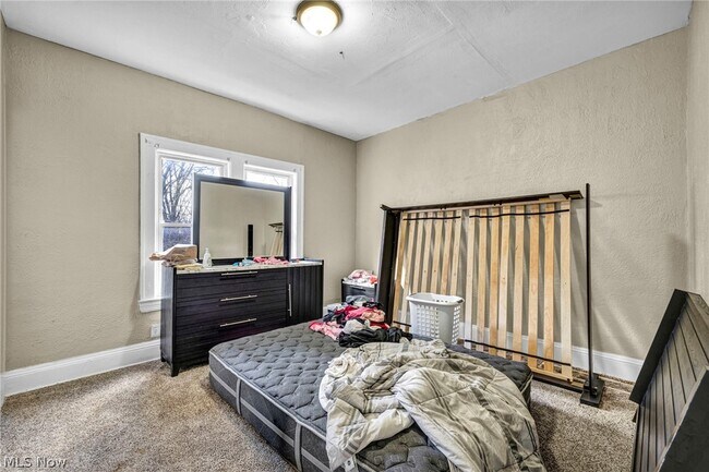 Building Photo - 3438 E 140th St
