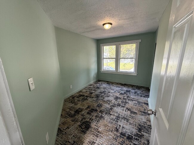 Building Photo - 750 Escambia St