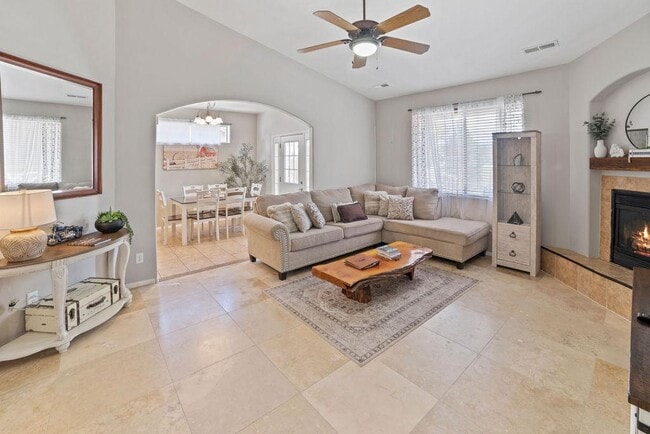 Building Photo - 603 Brookline Loop