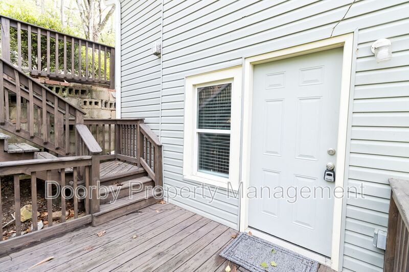 Primary Photo - 612 Druid Ln