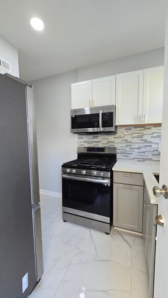 Building Photo - 1110 3rd St NE