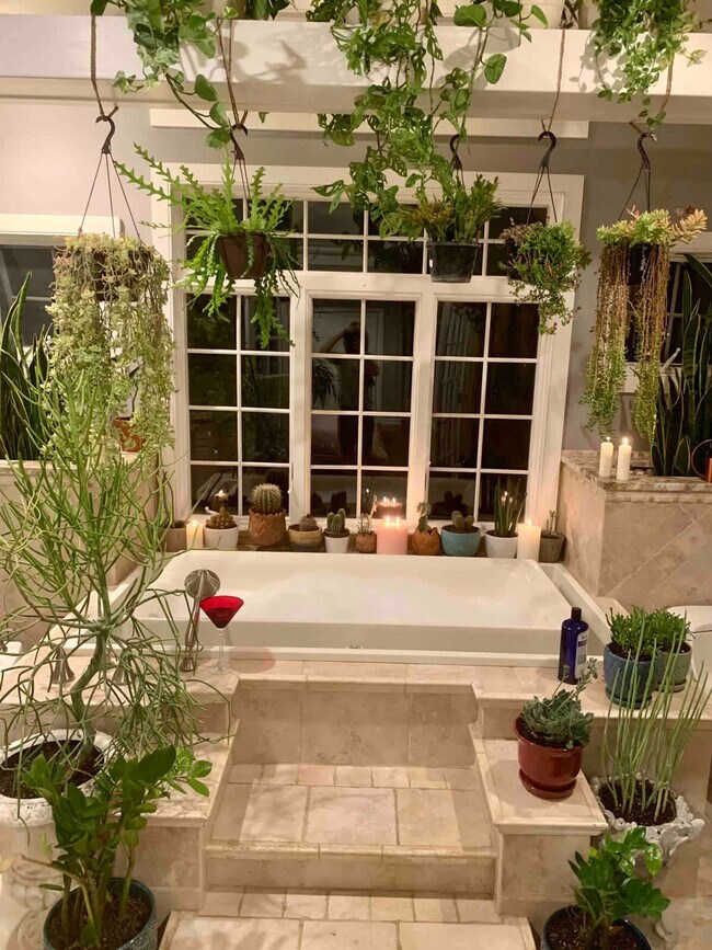 Building Photo - 15 Ferry St