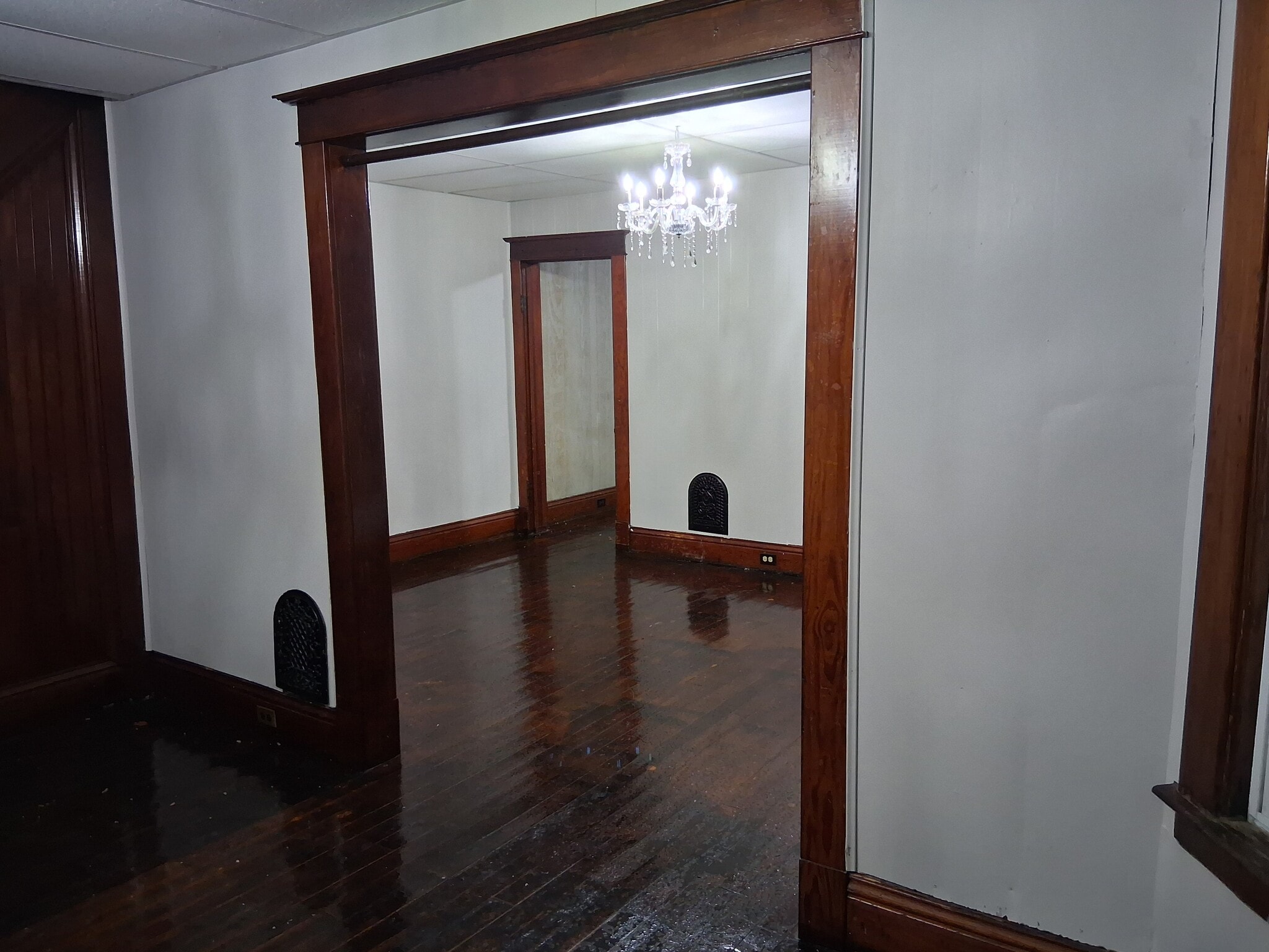 additional living room - 307 Church St