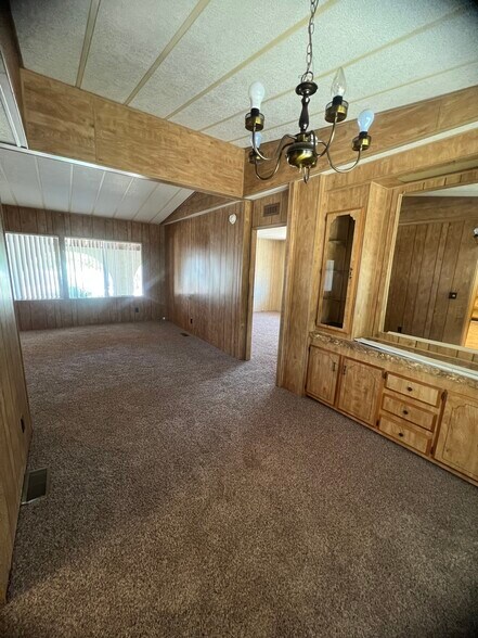 Building Photo - 43749 Mable Ct