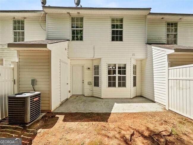 Building Photo - 5823 Strathmoor Manor Cir