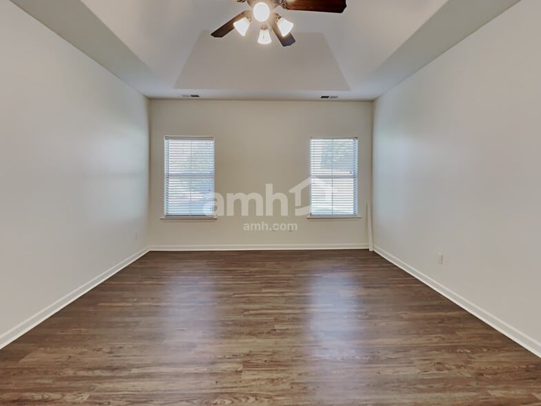 Building Photo - 10361 Cooper Ridge Cv