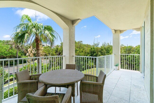 Building Photo - 3740 S Ocean Blvd
