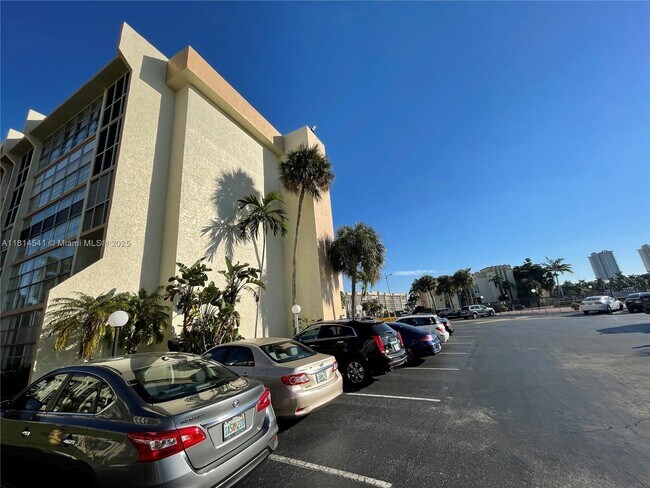 Building Photo - 701 Three Islands Boulevard
