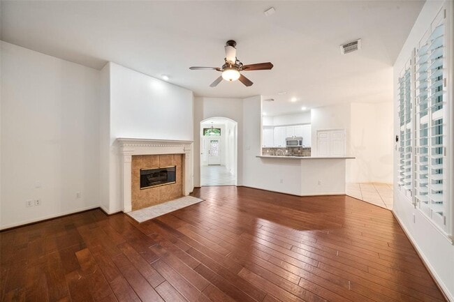 Building Photo - 47 Dresden Pl