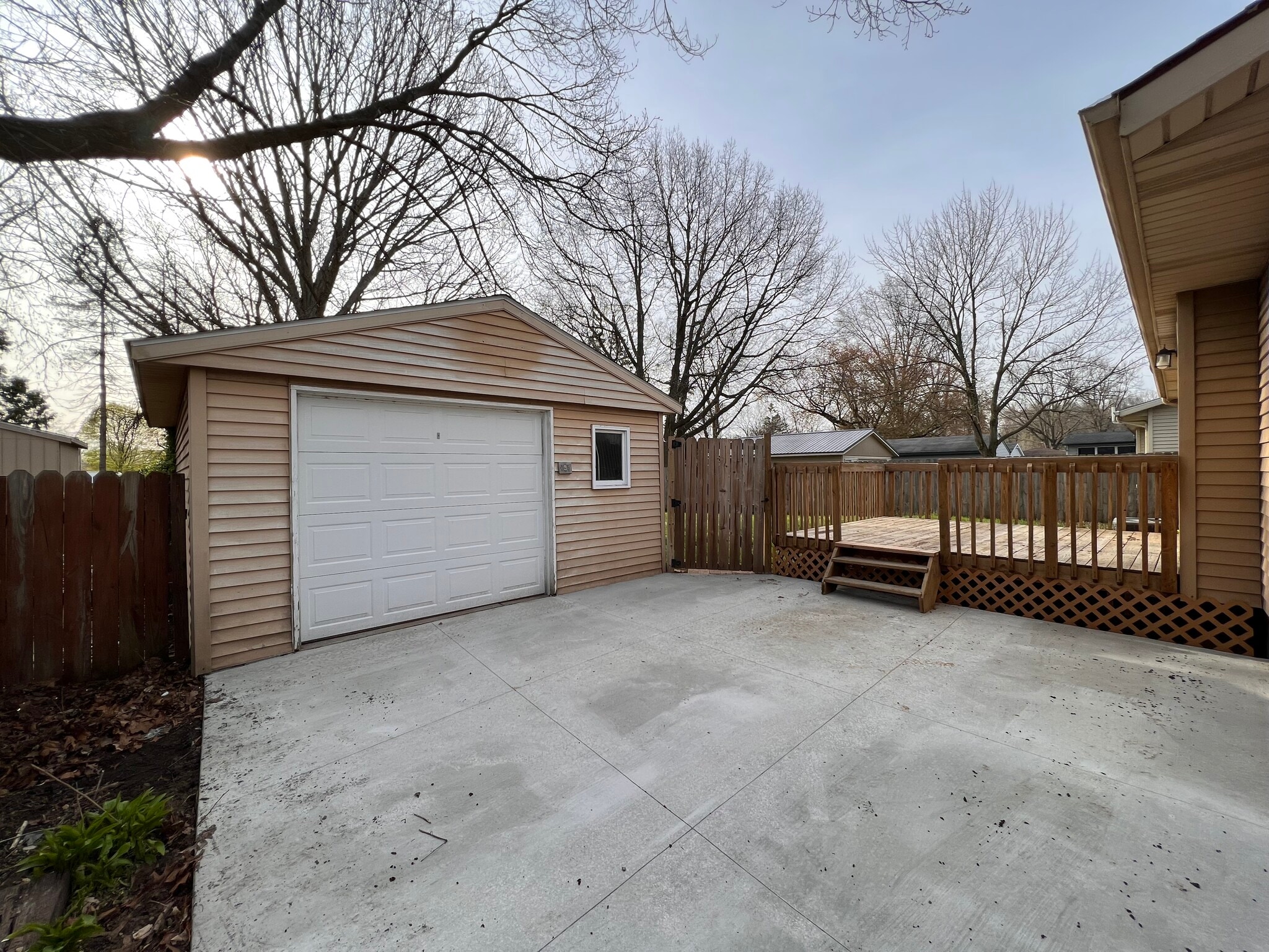 Building Photo - 3628 Bluebird Ave SW