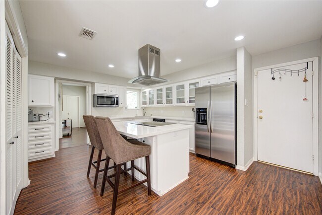 Building Photo - 12147 Ella Lee Ln