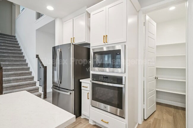 Building Photo - 14047 May Mist