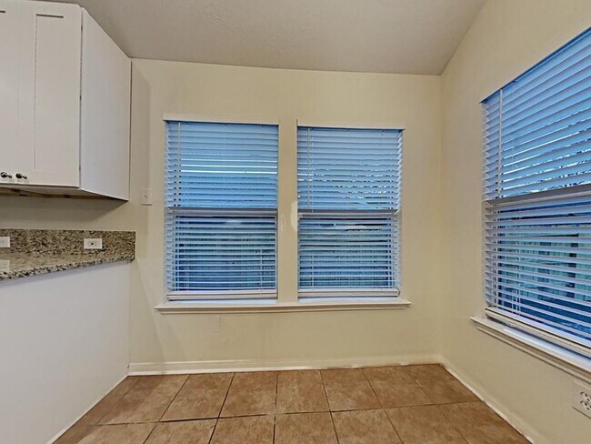 Building Photo - 30114 Saw Oaks Dr