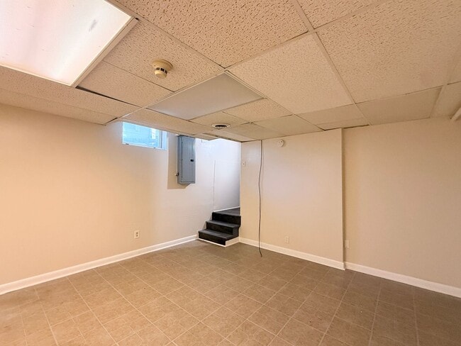 Building Photo - 26-28 E Pine St.