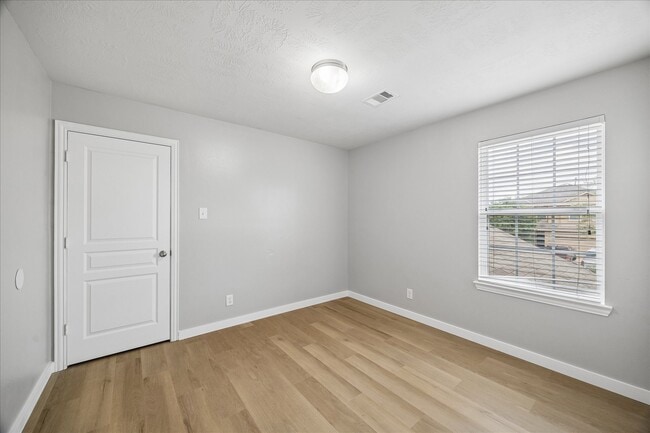 Building Photo - 17307 Hannah Oaks Ln