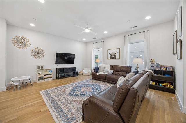Building Photo - 2715 Kimsey Dr