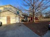 Building Photo - 1416 W Worley St