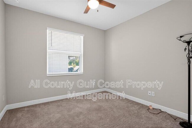 Building Photo - 8132 Tea Olive Ter