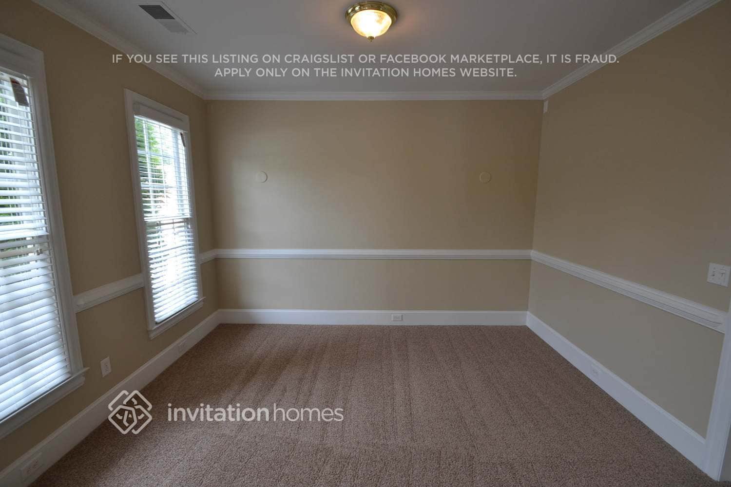 Building Photo - 844 Biscayne Way NW