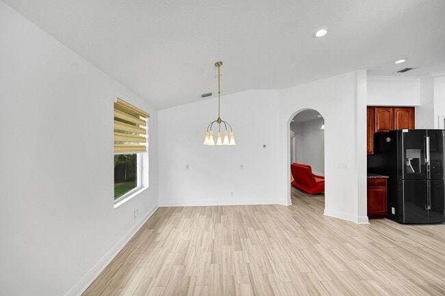 Building Photo - 248 Clocktower Dr