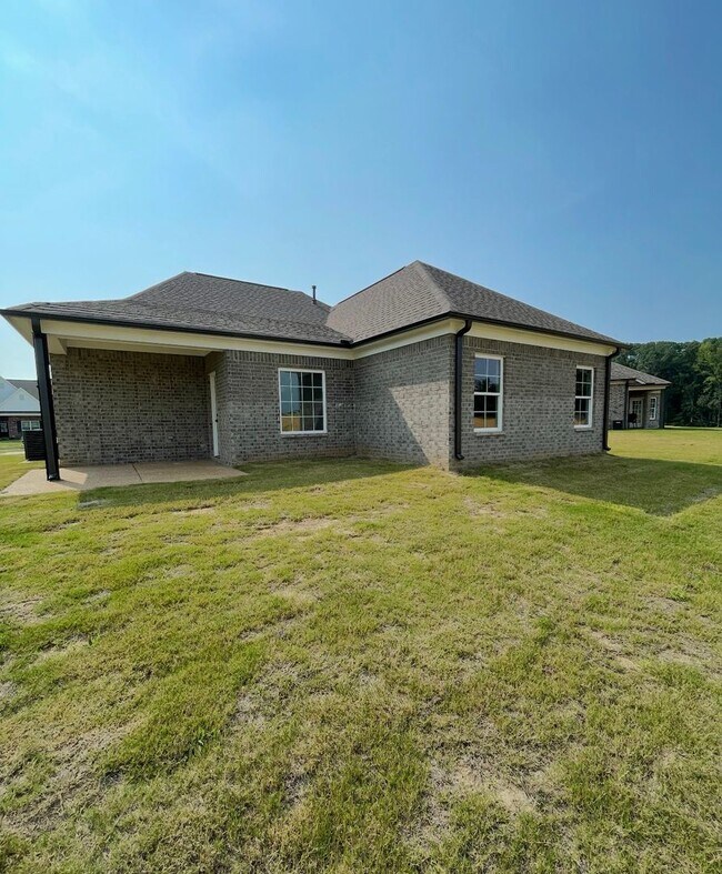Building Photo - 6390 Jameson Cv