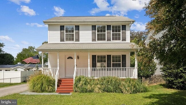 Building Photo - 1623 Chesapeake Ln