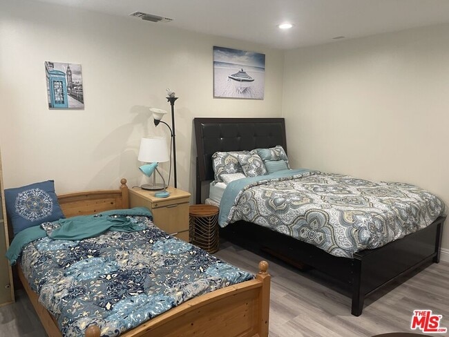 Building Photo - 5316 W 119th Pl