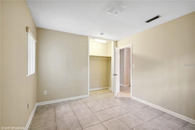 Building Photo - Well Kept Home in Madison Park - SUBLEASE