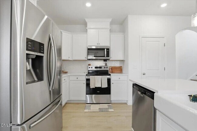 Building Photo - Earn Wealth While Leasing - Like a Homeowner - Lease to Own