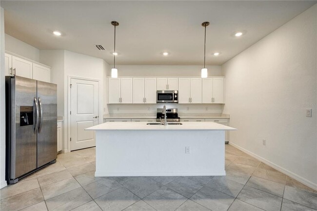 Building Photo - 11387 Pinot Dr