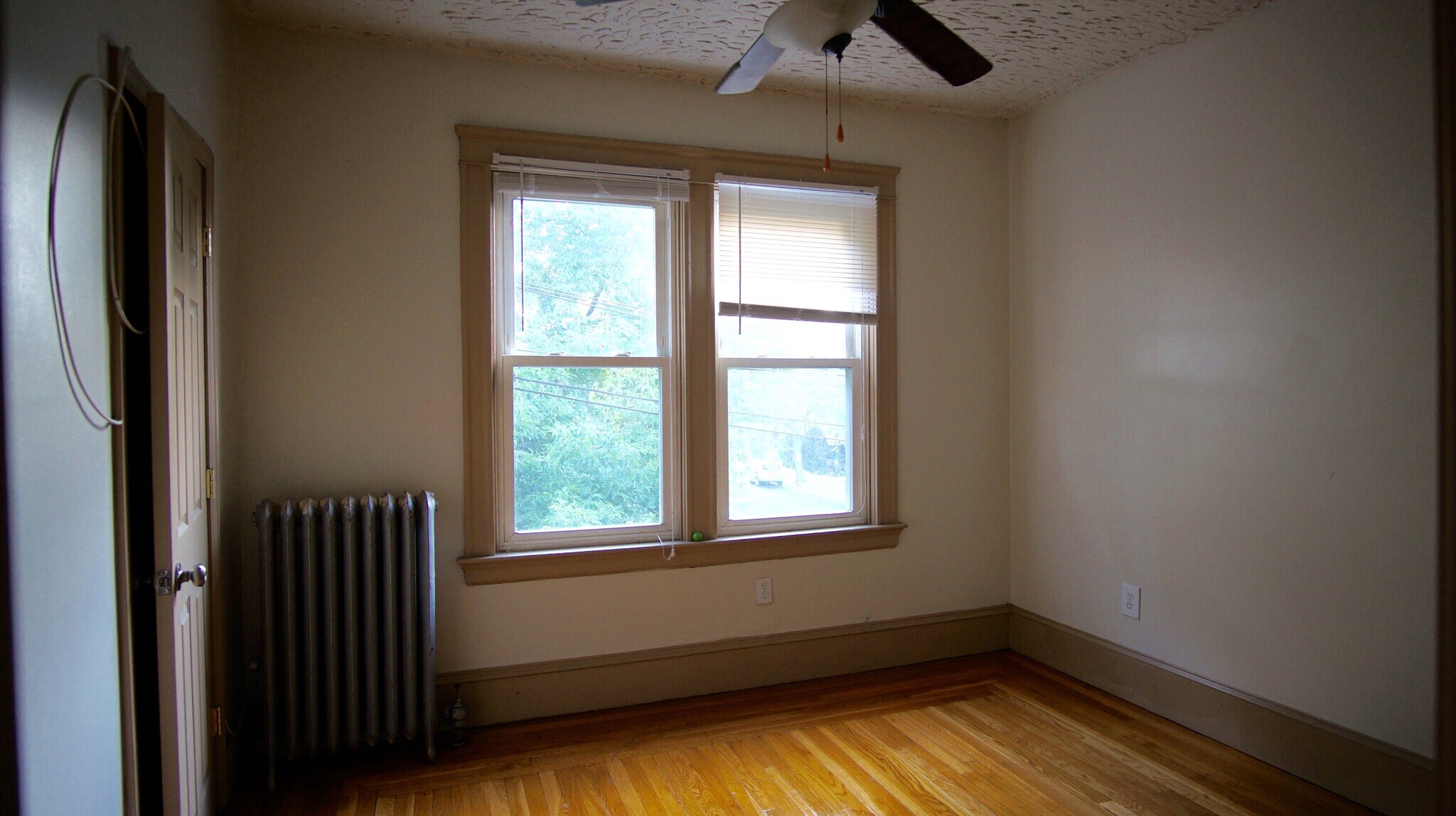 Building Photo - 230 Bay View Ave