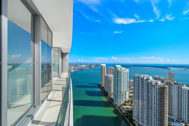 Building Photo - 300 Biscayne Blvd Way