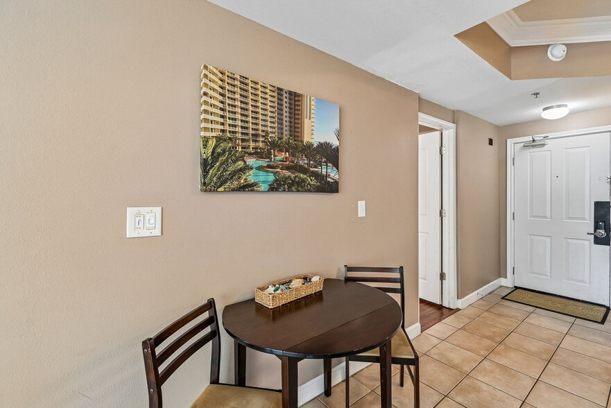 Building Photo - 104 Gulfside Ct