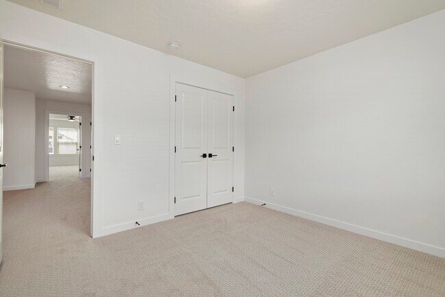 Building Photo - 11095 W Clematis St