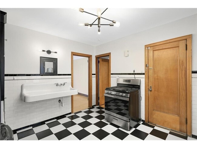 Building Photo - 4304 Beard Ave S