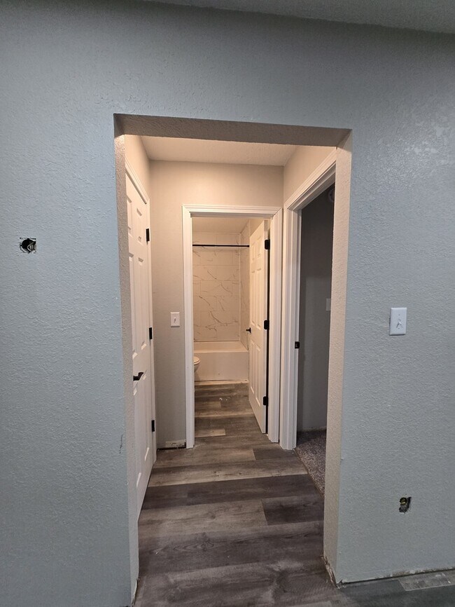 Building Photo - 5011 4th Ave N