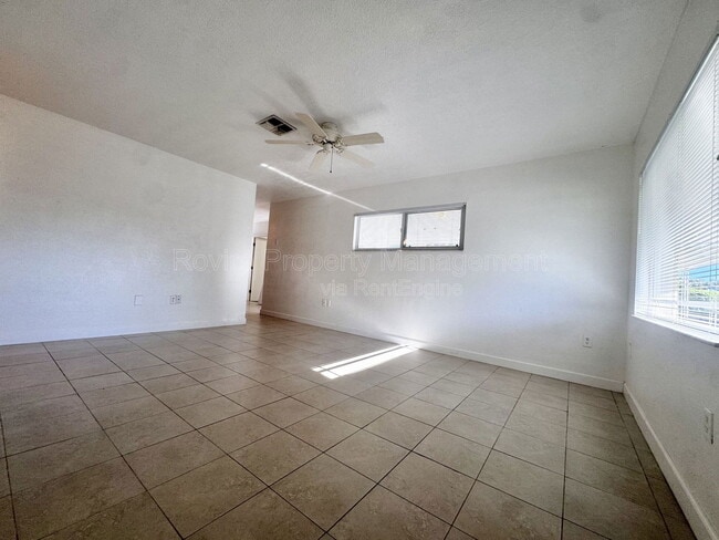 Building Photo - 408 New York Ave