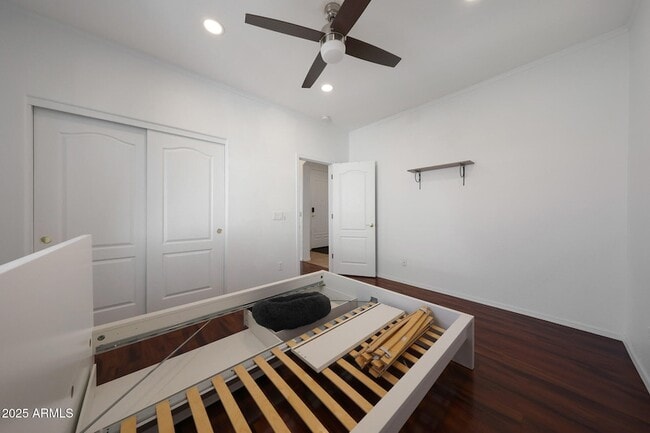 Building Photo - 1642 W Windsong Dr