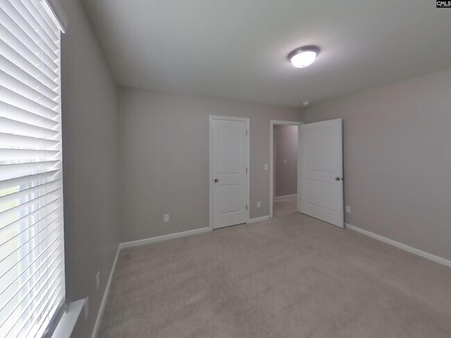 Building Photo - 308 Savannah Hills Dr