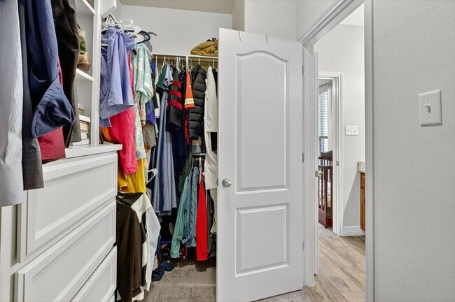 Building Photo - 2214 Cuarzo Dr