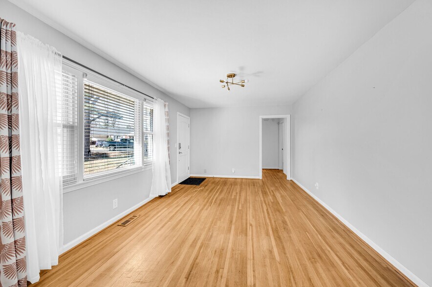 Building Photo - 162 Elkmont Dr