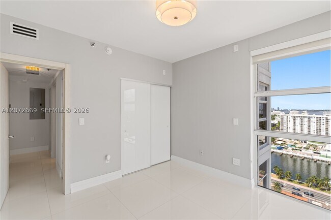 Building Photo - 4201 Collins Ave