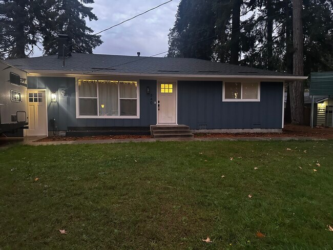 Building Photo - 340 SE 26th Ave