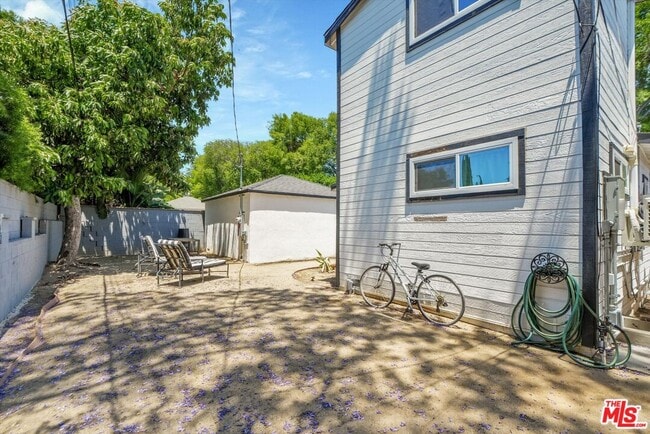 Building Photo - 6531 Ruffner Ave