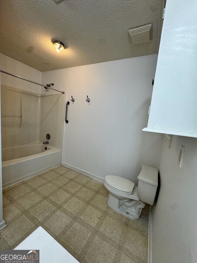 Building Photo - 6922 Red Bone Way