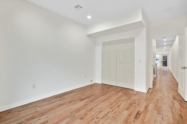 Building Photo - 300 Halladay St