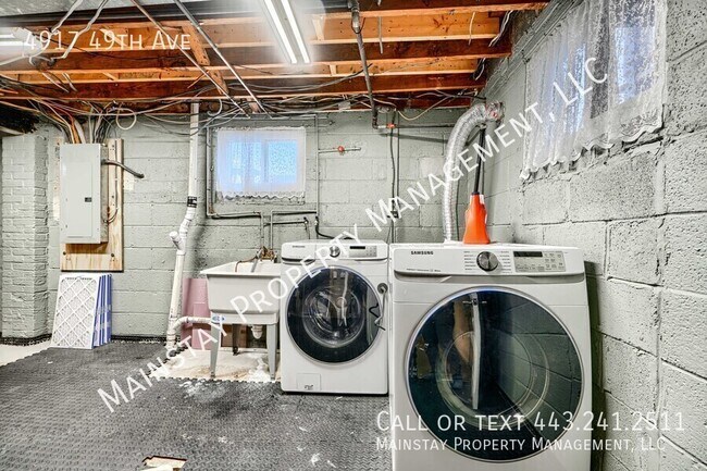 Building Photo - 4917 49th Ave