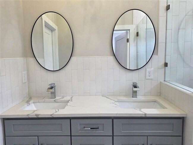 Building Photo - 43 Valley Trail SE